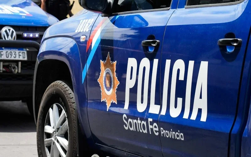 De prófugo a ayudante de campo: detienen a un presunto narco en pleno partido en un club de Santa Fe