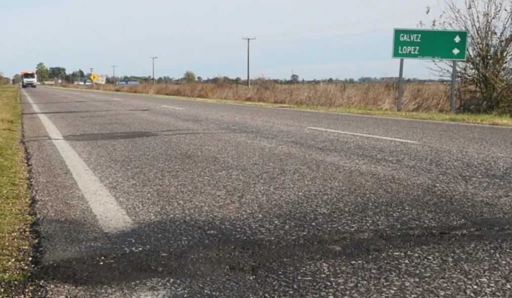 FUNCIONARIOS DE SANTA FE RECLAMAN A CAPUTO POR EL ESTADO DE LAS RUTAS: "CUESTAN VIDAS EN EL INTERIOR"