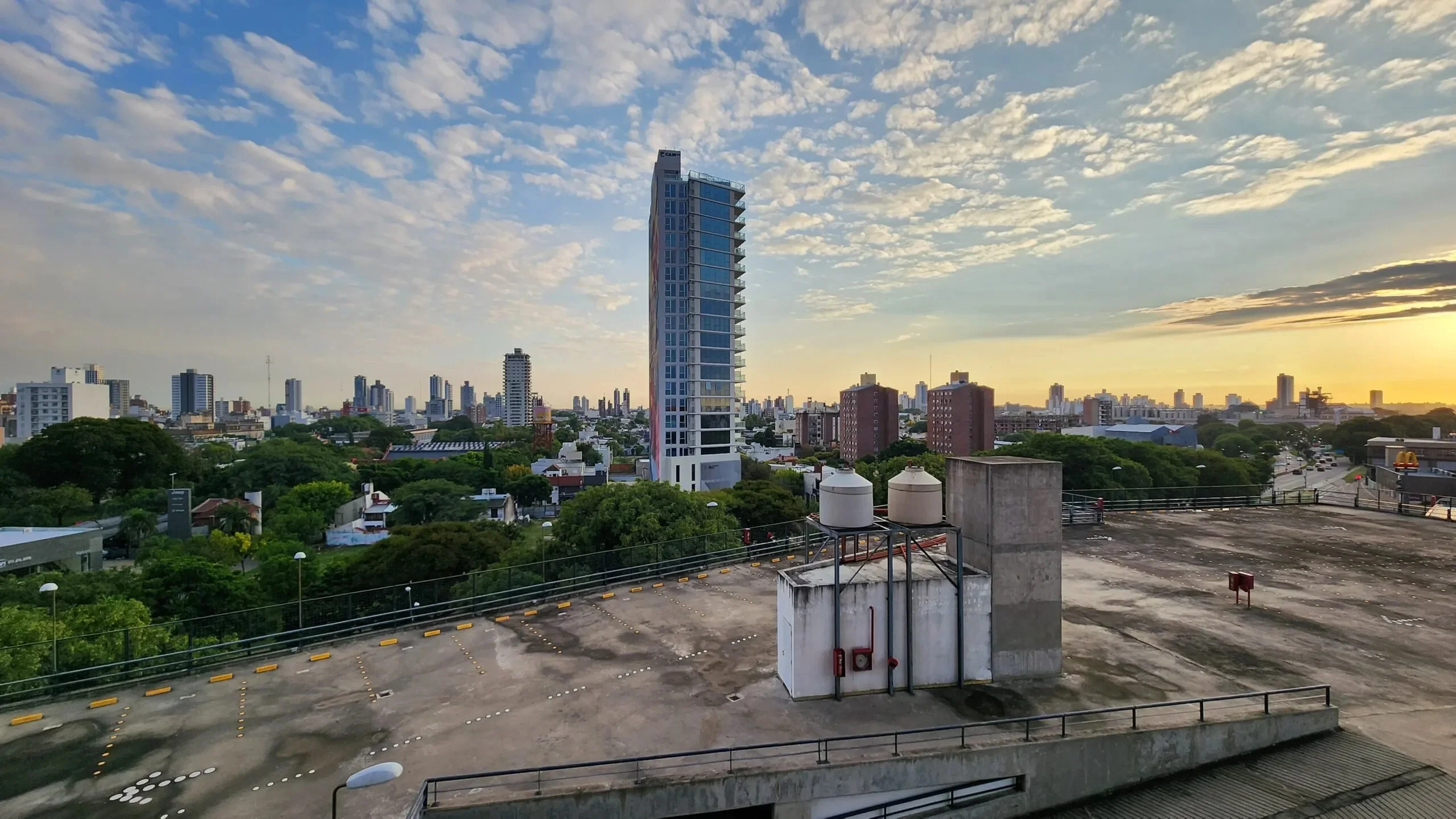Arranca la semana con nubes, posibles lluvias y cambio de temperatura en Santa Fe