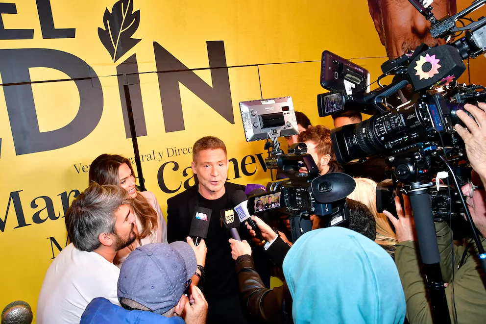 Suar blanqueó su romance con una rosarina en un evento público