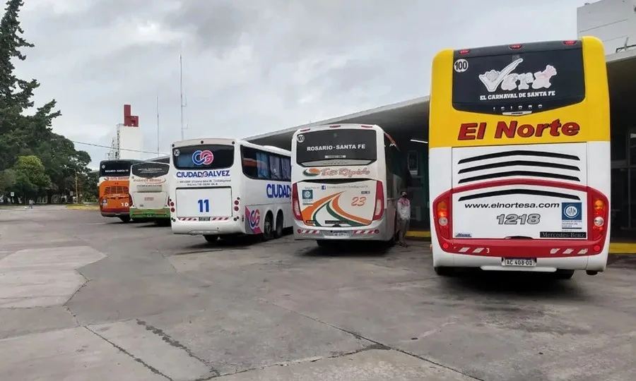 Colectivos en Santa Fe: fuerte aumento del 30,57% en el boleto interurbano