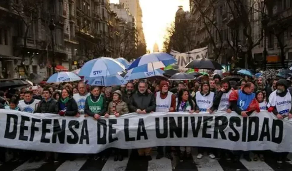 UNIVERSIDADES EN CRISIS: HOY MULTITUDINARIA MARCHA CONTRA LOS RECORTES PRESUPUESTARIOS DE MILEI